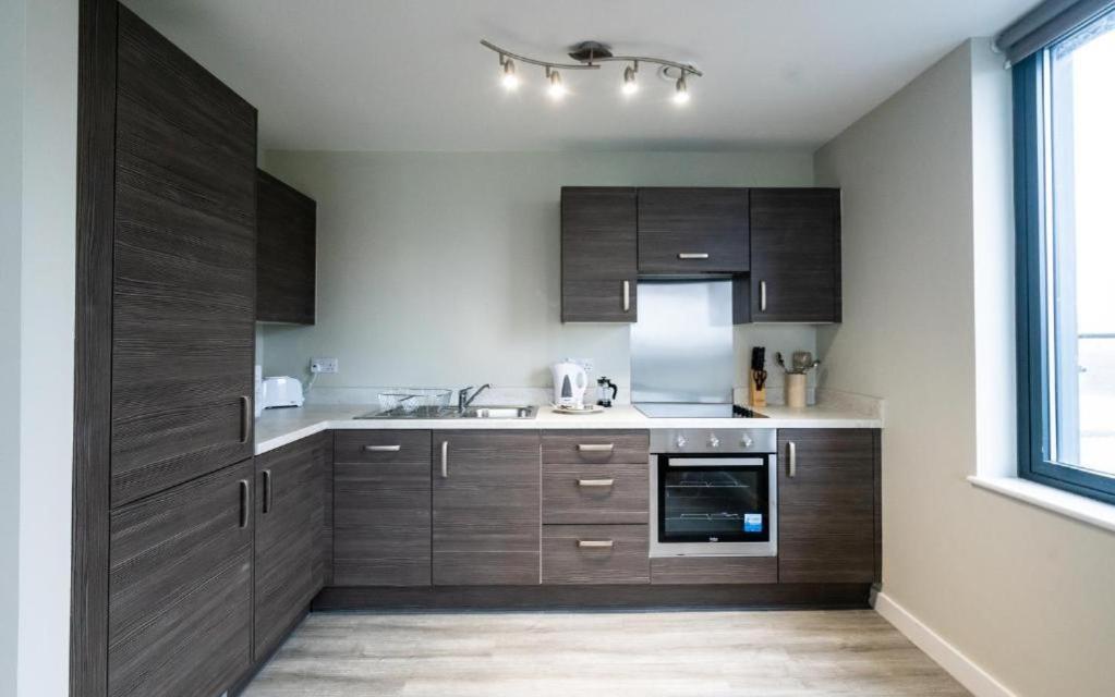 Adelphi Wharf Luxury Apartments Манчестер Экстерьер фото