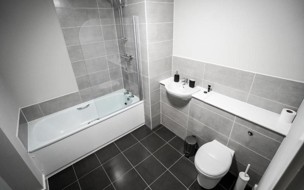Adelphi Wharf Luxury Apartments Манчестер Экстерьер фото