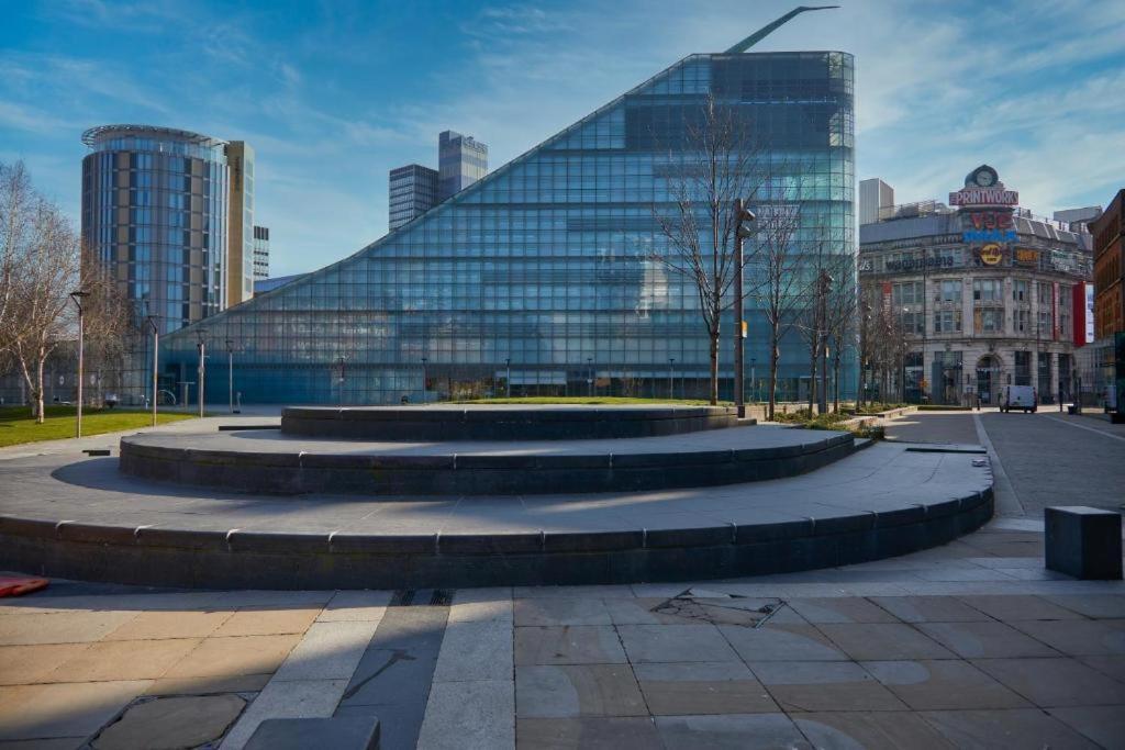 Adelphi Wharf Luxury Apartments Манчестер Экстерьер фото