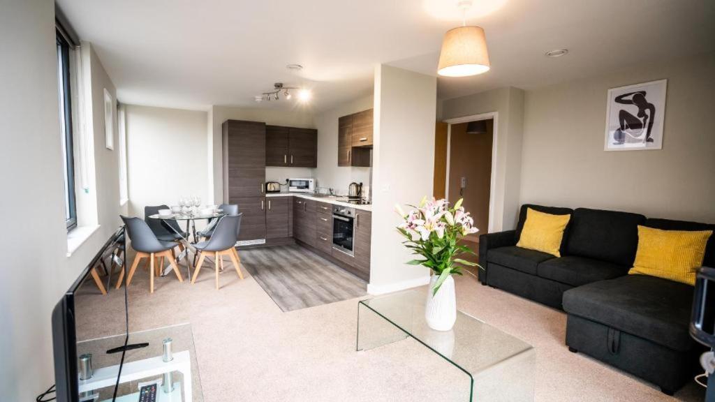 Adelphi Wharf Luxury Apartments Манчестер Экстерьер фото